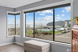 601 S 227th St, Des Moines, WA 98198 - Photo 2