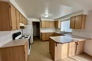 5525 67th Ave NE, Marysville, WA 98270 - Photo 4