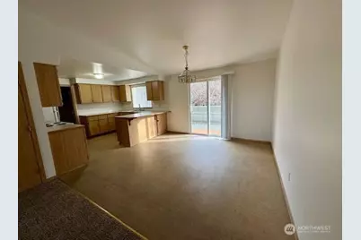 5525 67th Avenue NE #A & B, Marysville, WA 98270 - Photo 6