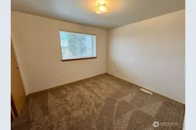 5525 67th Avenue NE #A & B, Marysville, WA 98270 - Photo 14