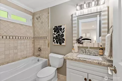 17134 Talbot Road, Edmonds, WA 98026 - Photo 30