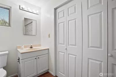 2524 NE 130th Street, Seattle, WA 98125 - Photo 18