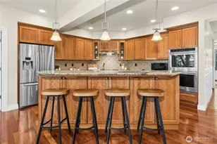 2302 NE 28th St, Renton, WA 98056 - Photo 10