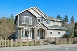2302 NE 28th St, Renton, WA 98056 - Photo 2