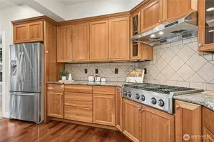 2302 NE 28th St, Renton, WA 98056 - Photo 14