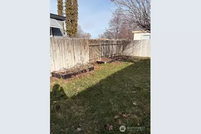 140 3010 W Peninsula Drive #140, Moses Lake, WA 98837 - Photo 4