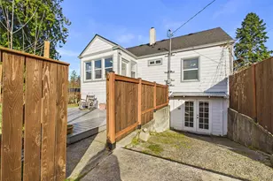 2103 E 21st St, Bremerton, WA 98310 - Photo 28