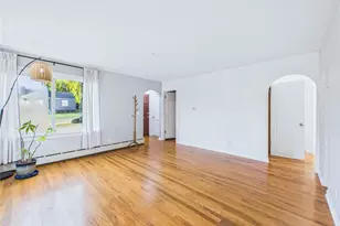 2103 E 21st St, Bremerton, WA 98310 - Photo 8