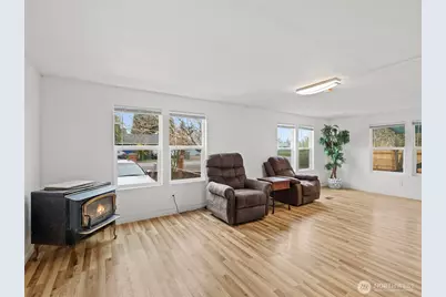 11040 14th Avenue SW, Seattle, WA 98146 - Photo 10