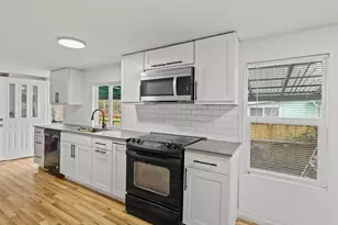 11040 14th Ave SW, Seattle, WA 98146 - Photo 18