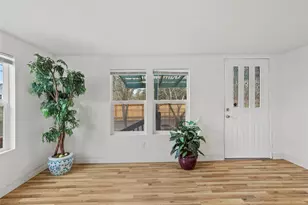 11040 14th Ave SW, Seattle, WA 98146 - Photo 6