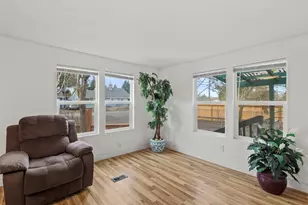 11040 14th Ave SW, Seattle, WA 98146 - Photo 6