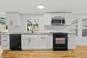 11040 14th Ave SW, Seattle, WA 98146 - Photo 16