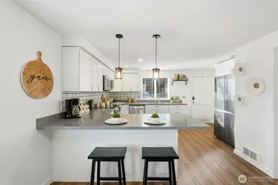 7027 210th Street SW #D, Lynnwood, WA 98036 - Photo 8