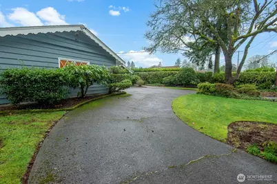 9318 Hipkins Road SW, Lakewood, WA 98498 - Photo 2