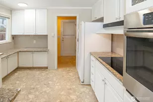 9318 Hipkins Rd SW, Lakewood, WA 98498 - Photo 10