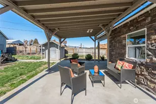 726 Methow St, Wenatchee, WA 98801 - Photo 8