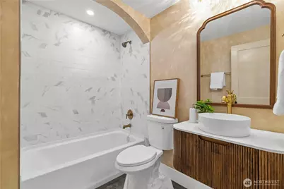 1709 S McClellan Street, Seattle, WA 98144 - Photo 14