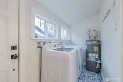 327 S Summit Avenue, Bremerton, WA 98312 - Photo 20