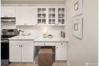 6225 Lake Washington Boulevard NE #208, Kirkland, WA 98033 - Photo 10