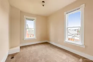 2414 Elm St, Bellingham, WA 98225 - Photo 24