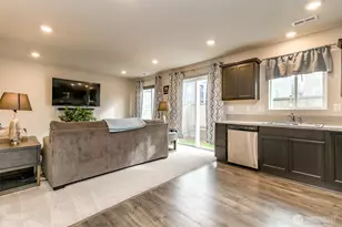 10710 185th St E, Puyallup, WA 98374 - Photo 8