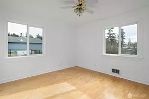 544 NE Easy St, Oak Harbor, WA 98277 - Photo 24