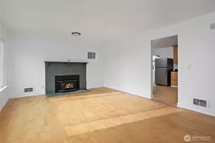 544 NE Easy St, Oak Harbor, WA 98277 - Photo 12