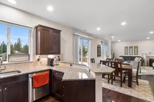 8214 NE 163rd Pl, Kenmore, WA 98028 - Photo 8