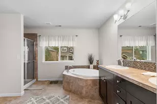 8214 NE 163rd Pl, Kenmore, WA 98028 - Photo 24