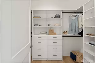 16654 NE 12th St, Bellevue, WA 98008 - Photo 24