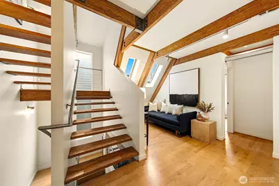 2411 4th Avenue W, Seattle, WA 98119 - Photo 18