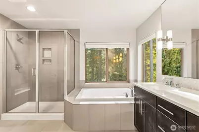 12055 SE May Creek Park Drive, Newcastle, WA 98056 - Photo 14