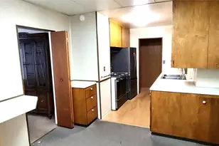 415 W Second St, Aberdeen, WA 98520 - Photo 4