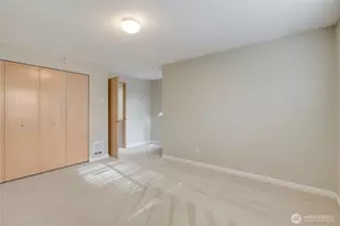 1051 Madison Ave N, Bainbridge Island, WA 98110 - Photo 10