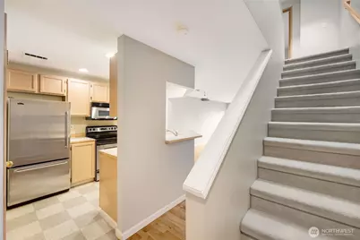 1051 Madison Avenue N, Bainbridge Island, WA 98110 - Photo 32