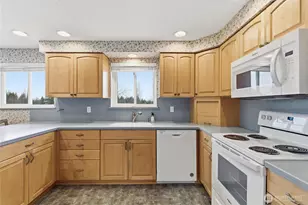 3719 Petersville Rd NE, Bremerton, WA 98310 - Photo 10