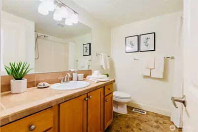 2674 SW Sylvan Heights Drive, Seattle, WA 98106 - Photo 22