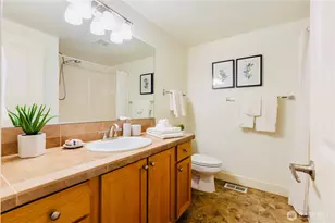 2674 SW Sylvan Heights Dr, Seattle, WA 98106 - Photo 22