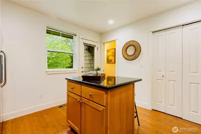 2674 SW Sylvan Heights Drive, Seattle, WA 98106 - Photo 14