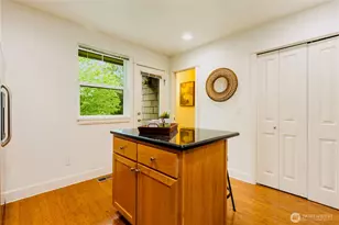 2674 SW Sylvan Heights Dr, Seattle, WA 98106 - Photo 14