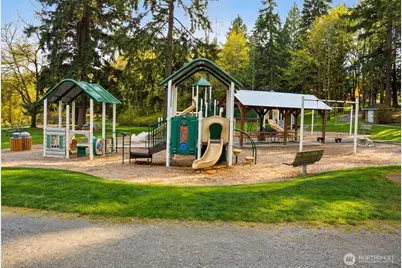 17464 NE 38th Street #B202, Redmond, WA 98052 - Photo 28