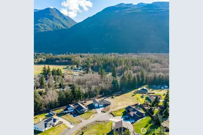 8127 Coyote Springs Lane, Sedro Woolley, WA 98284 - Photo 2