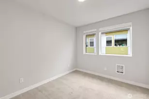 12522 15th Ave NE, Seattle, WA 98125 - Photo 18