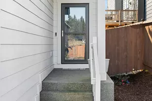 949 Tetherow St, Bremerton, WA 98310 - Photo 4