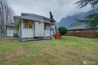 617 NE 10th Street, North Bend, WA 98045 - Photo 14