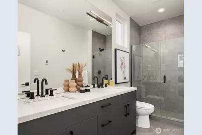 6716 B Corson Avenue S, Seattle, WA 98108 - Photo 16