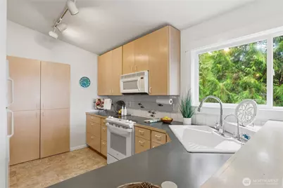 610 Tala Shore Drive, Port Ludlow, WA 98365 - Photo 16