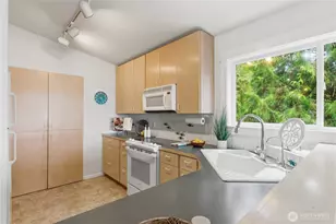 610 Tala Shore Dr, Port Ludlow, WA 98365 - Photo 16