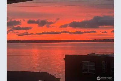 5064 Beach Drive SW, Seattle, WA 98136 - Photo 2